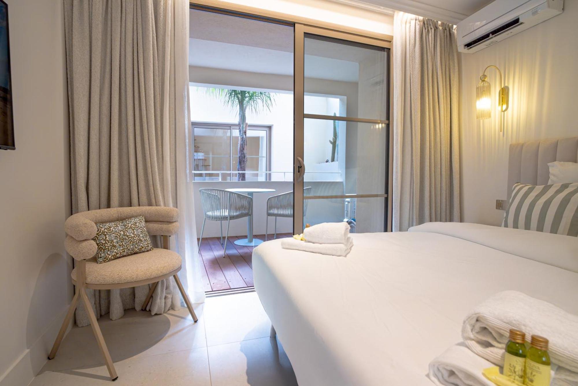 Saint-Raphaël Studios Raffines Avec Terrasses - Plages, Ville Et Gare A Pied - Maison Raphael المظهر الخارجي الصورة
